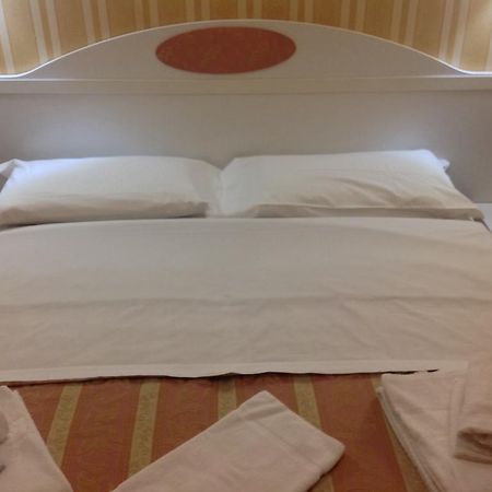 Hôtel Rome Palace Chambre photo