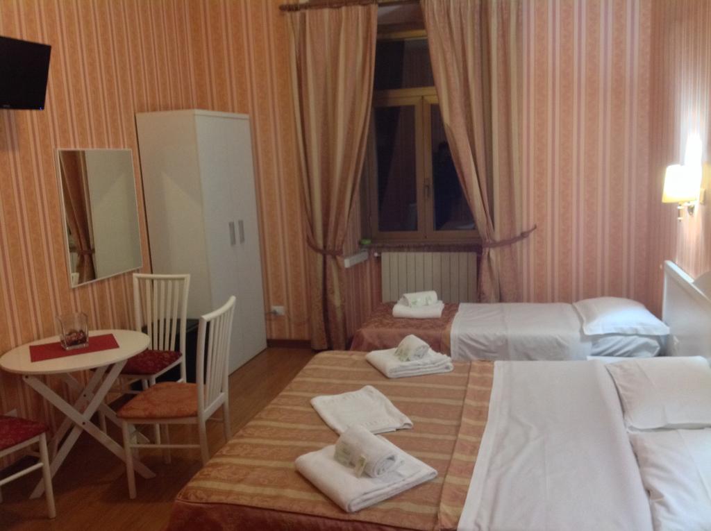 Hôtel Rome Palace Chambre photo